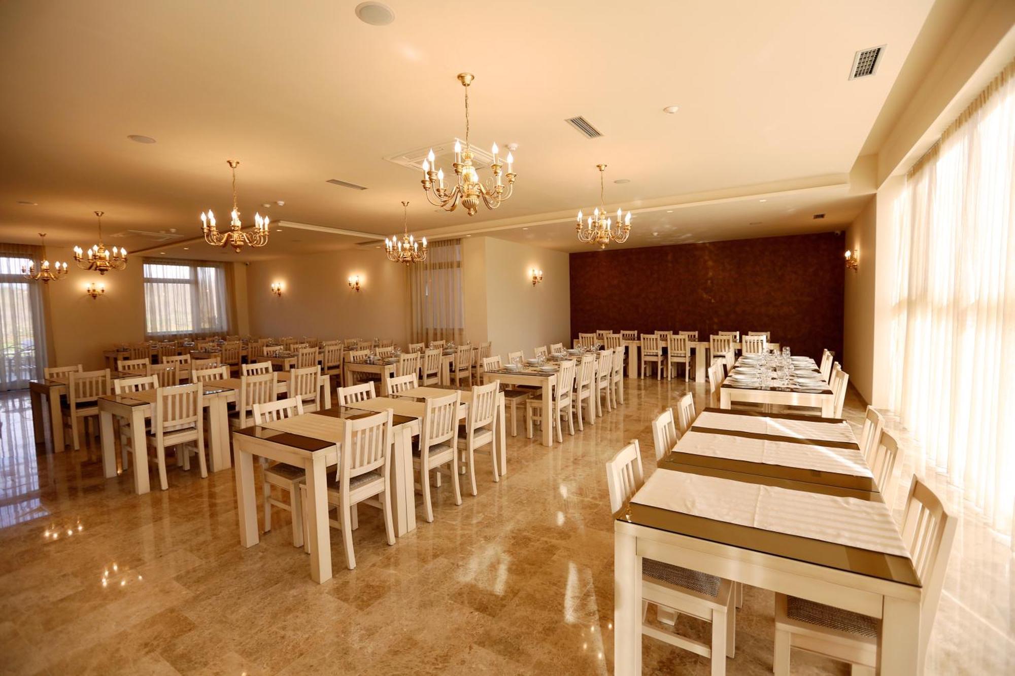 栎树酒店 Međugorje 外观 照片