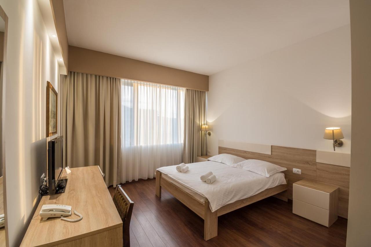 栎树酒店 Međugorje 外观 照片